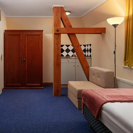 Julie Guest house