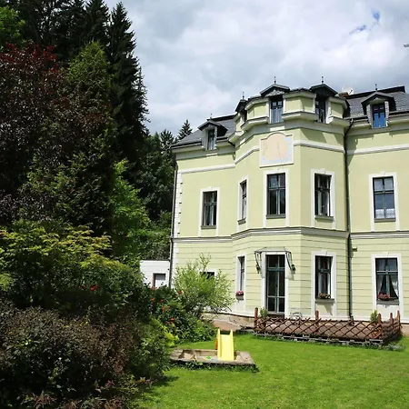Julie Guest house
